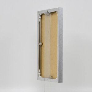 Эффектная алюминиевая фоторамка Quadro 20x25 см серебристое глянцевое антибликовое стекло